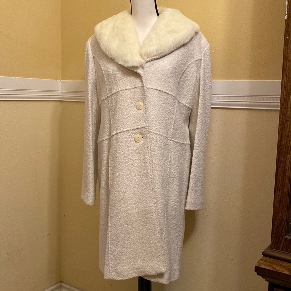 Siena Studio NEW White Long Coat; Large; Extra buttons still attached; NWOT.